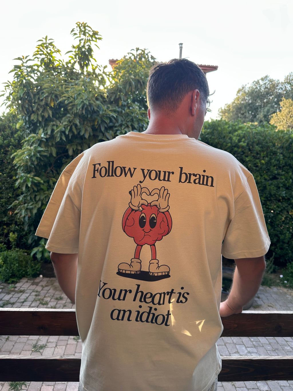 T-SHIRT BEIGE FOLLOW YOUR BRAIN