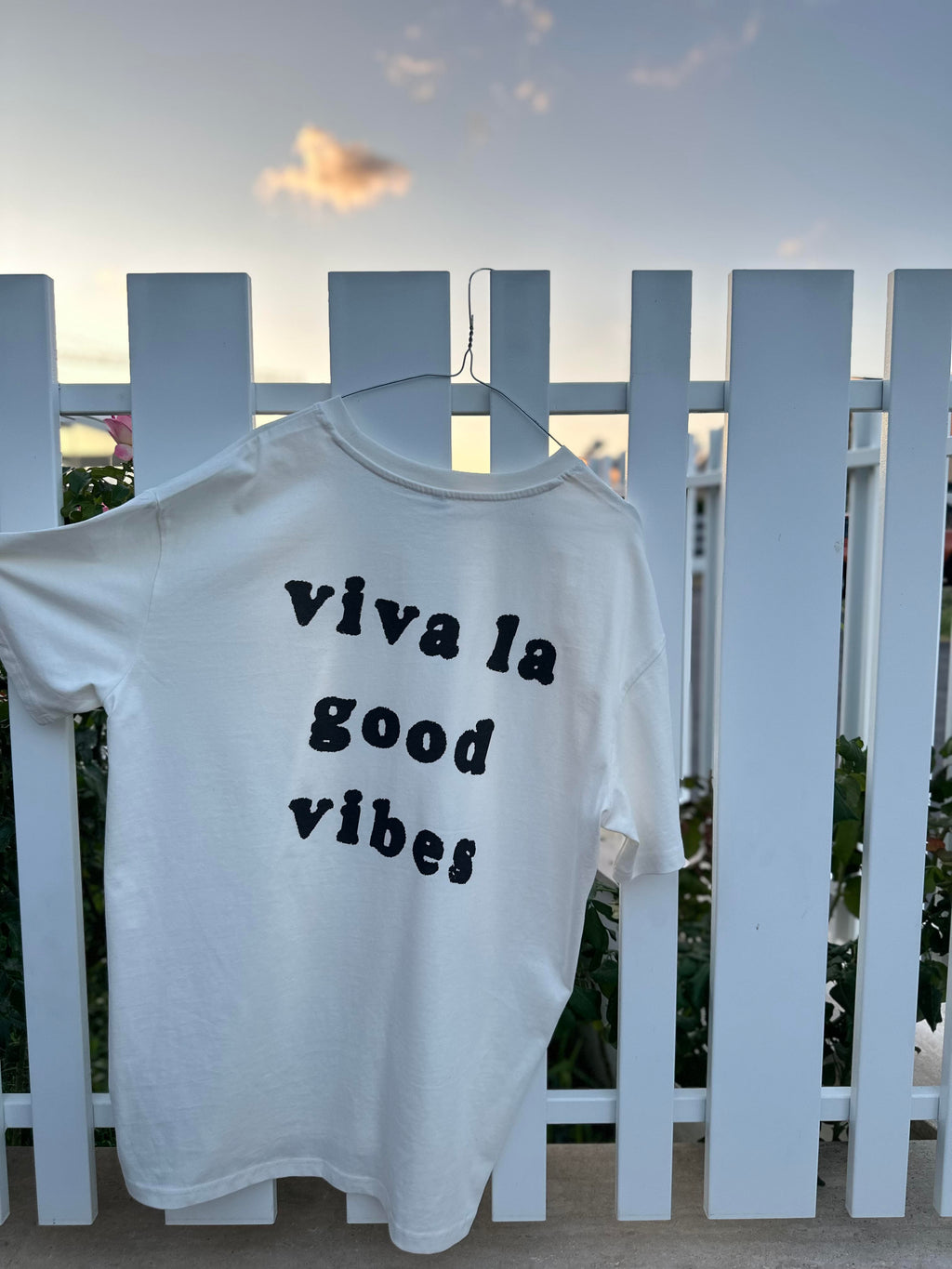 T-SHIRT BIANCA VIVA LA GOOD VIBES